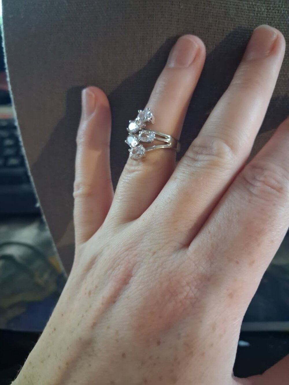 Unique ring - Picture 2 of 7